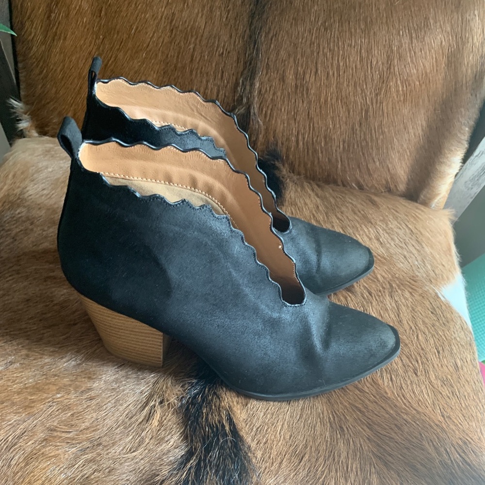 Scallop edged black booties